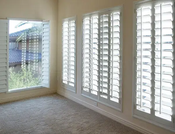 It’s Hard to Choose between Shutters and Blinds